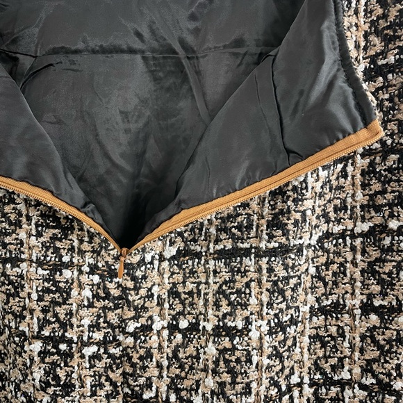 SHEIN Black/Tan/White Plaid Pattern Slit Back Tweed Over The Knee Skirt Sz(M) - Picture 7 of 8